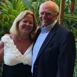 Meet your Posher, Laurie